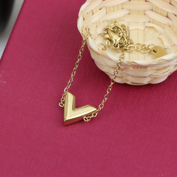 Yellow Gold Plated Chevron V Shape Charm Bracelet Adjustable, XPBL0624 - Picture 9 of 12